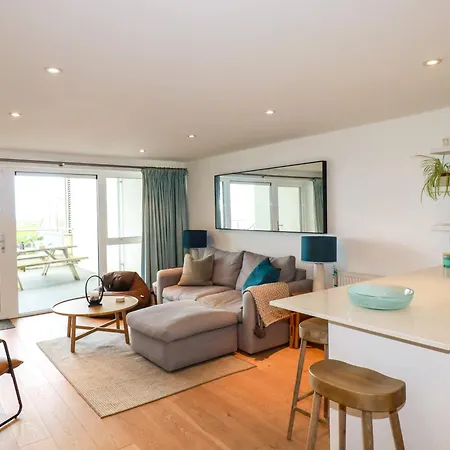 Apartment 4 Ocean Gate *